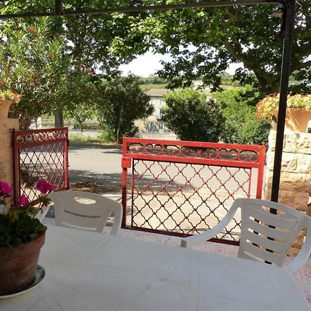 Au Bord Des Jardins Hébergement de vacances *